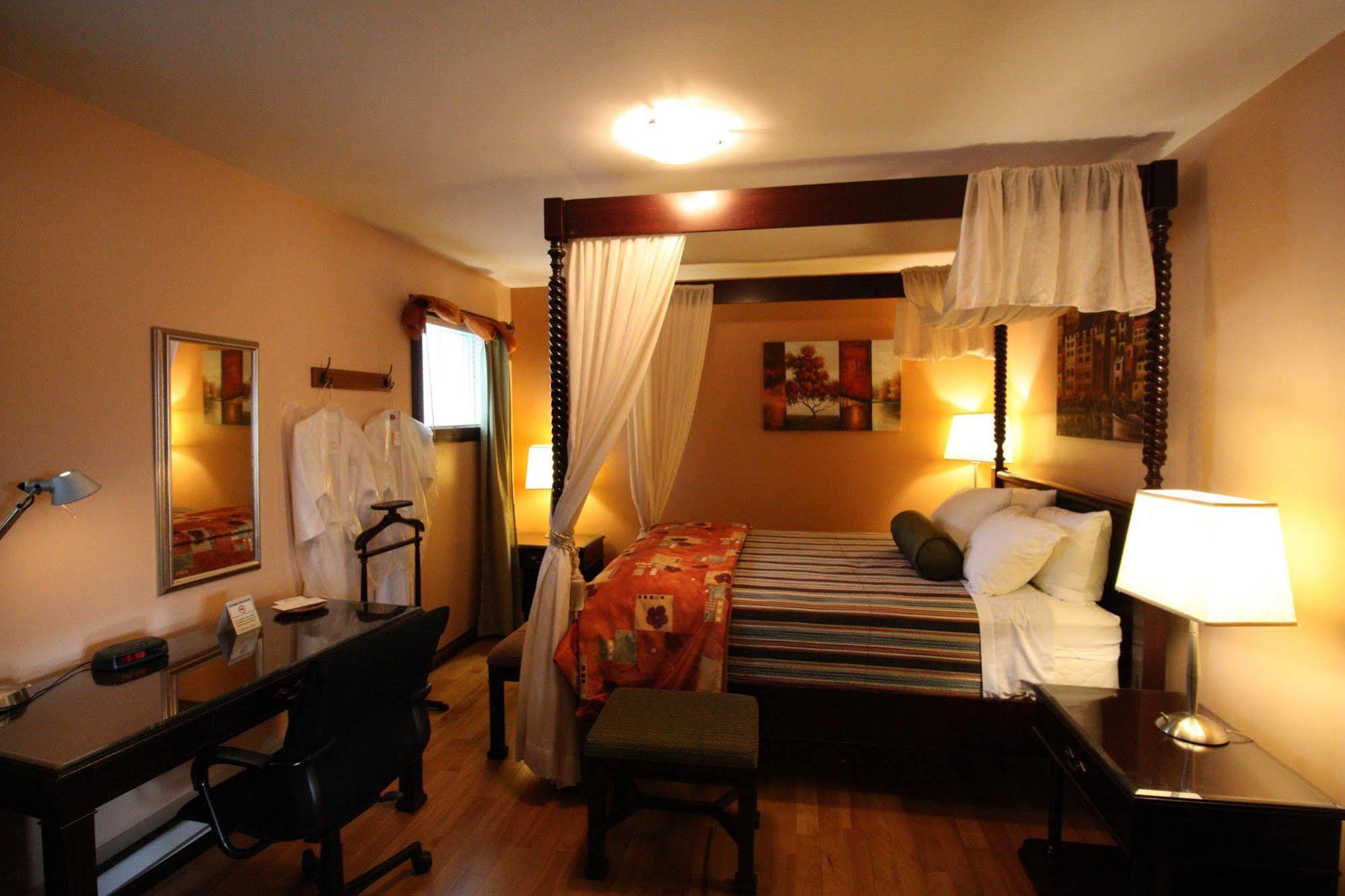 Motel Le Jolibourg Saint-Sauveur-des-Monts 외부 사진